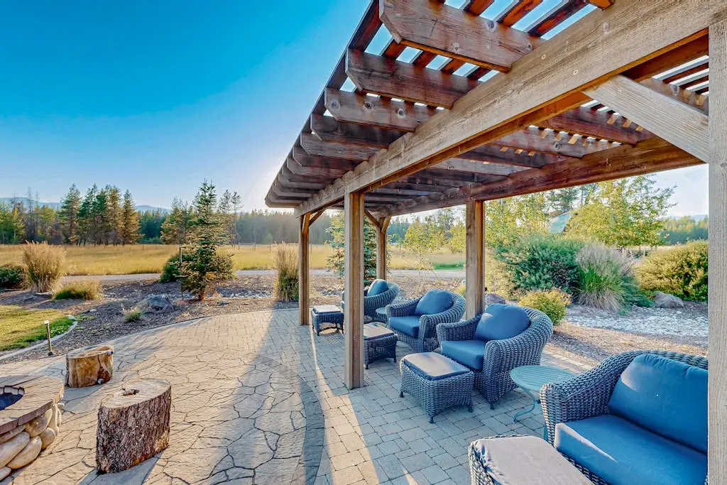 Waterfront Ranch on Pend Oreille