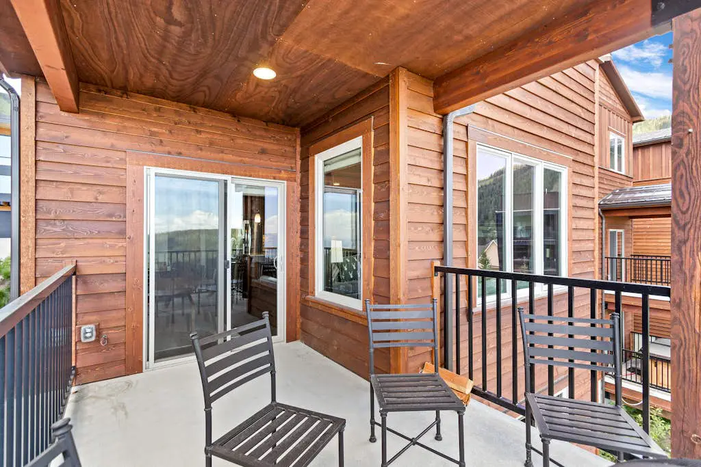 Mountainside Chalet