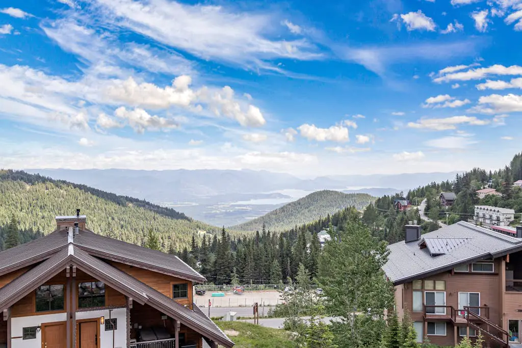 Mountainside Chalet