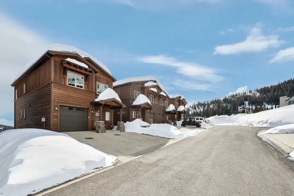 Mountainside Chalet