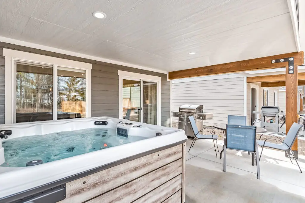 Elk Grove Getaway