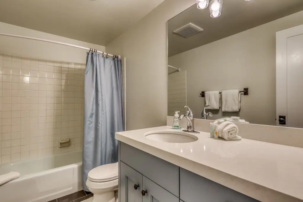 Single Level Ranch Condo in Elkhorn