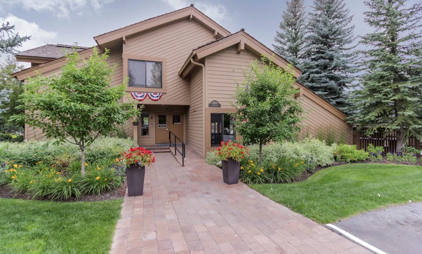 Western-Style Condo with Free WiFi & Shared Hot Tub/Pool/Tennis - Walk to Slopes