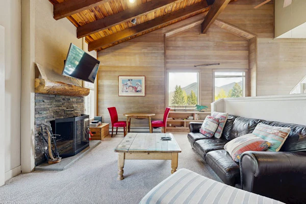 Western-Style Condo with Free WiFi & Shared Hot Tub/Pool/Tennis - Walk to Slopes