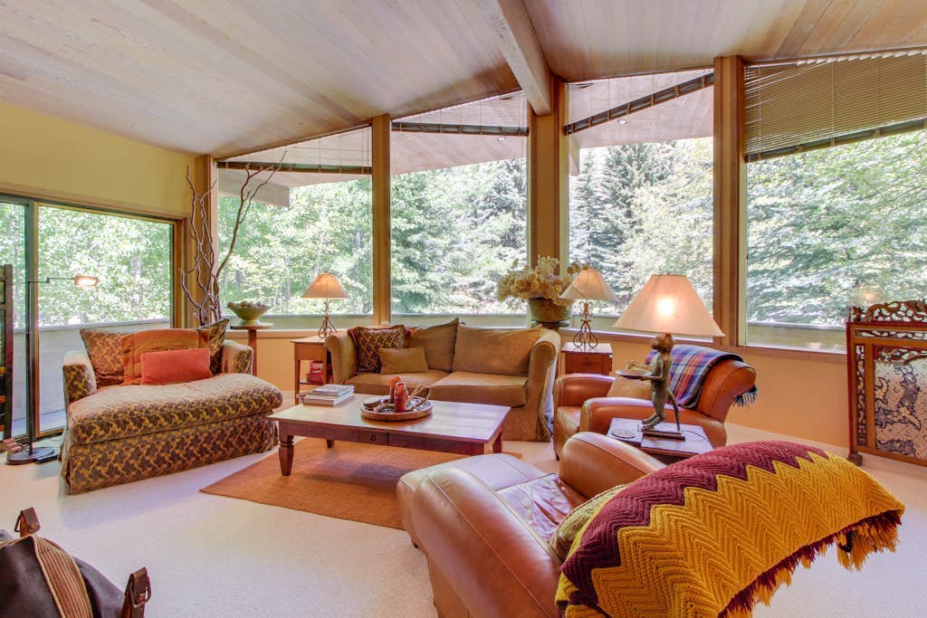 Secluded family home near the slopes of Bald Mountain with private hot tub