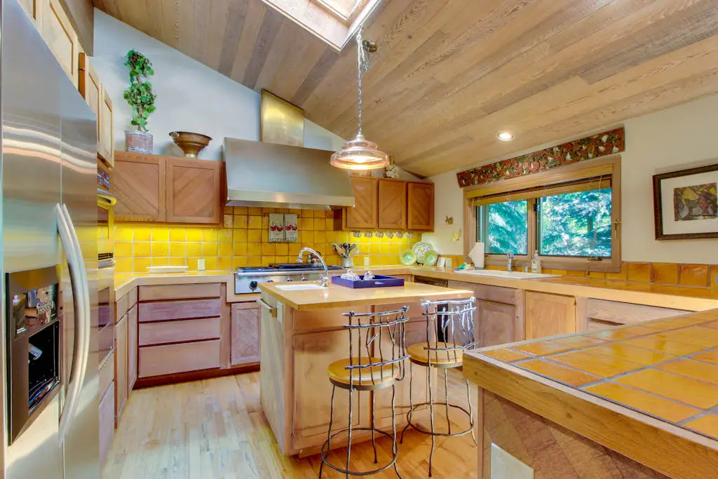Sunny Side Lodge