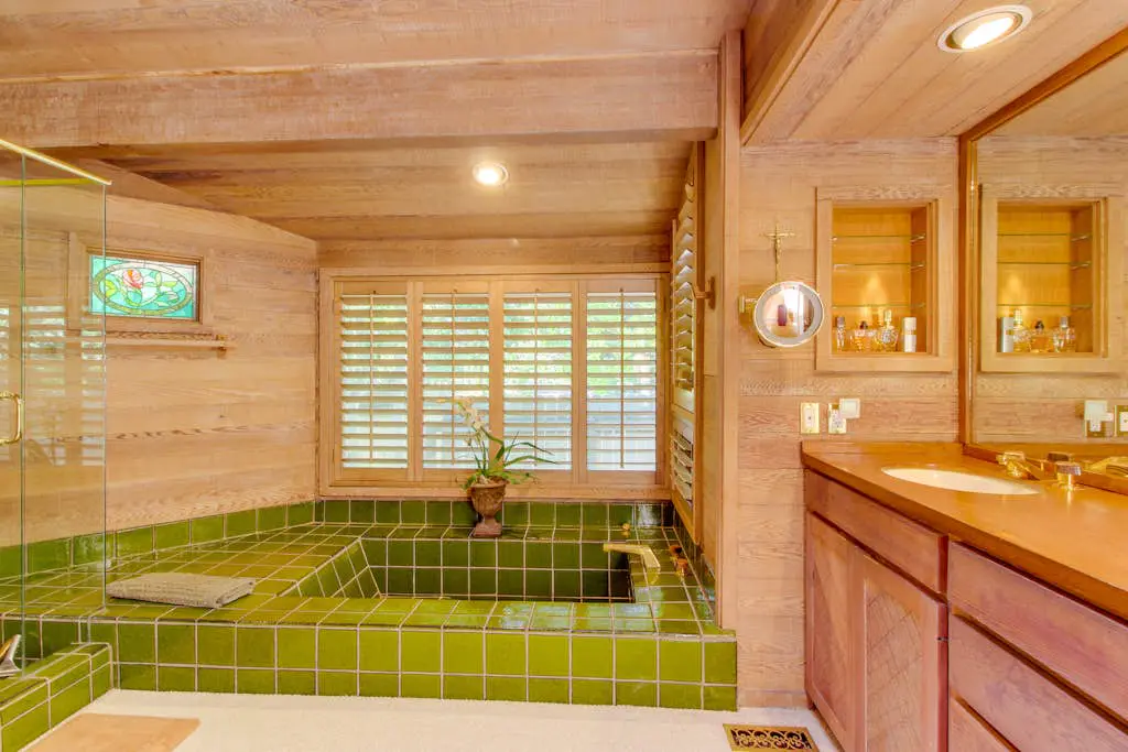 Sunny Side Lodge