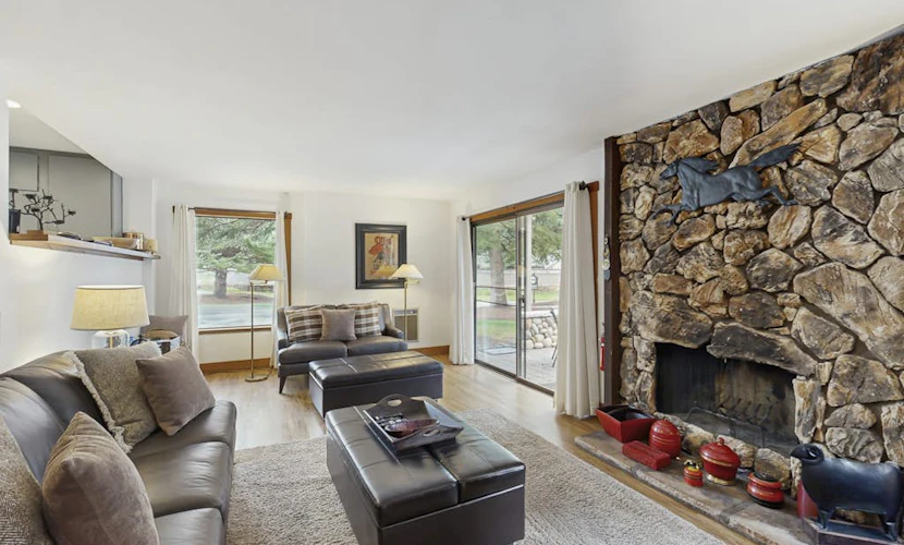 Ski-In/Ski-Out Condo on Dollar Mountain with Shared Pool & Hot Tub