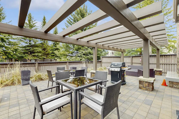 Ski-In/Ski-Out Condo on Dollar Mountain with Shared Pool & Hot Tub
