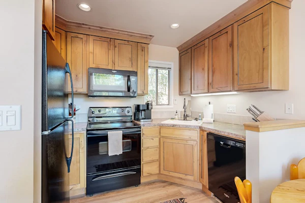 Pleasant condo with private washer/dryer