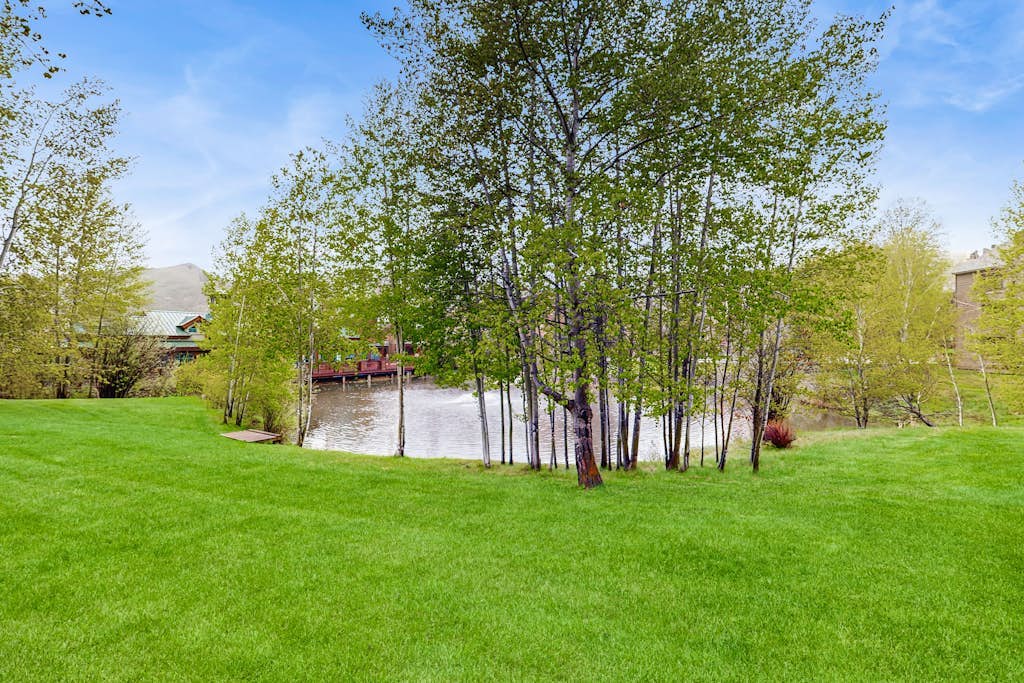 Perfect condo near town & skiing with views, pool, hot tub, on-site golf & deck