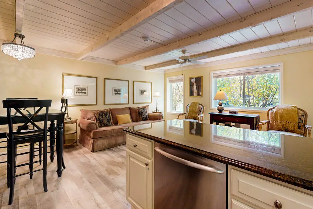 Atelier Retreat 1094