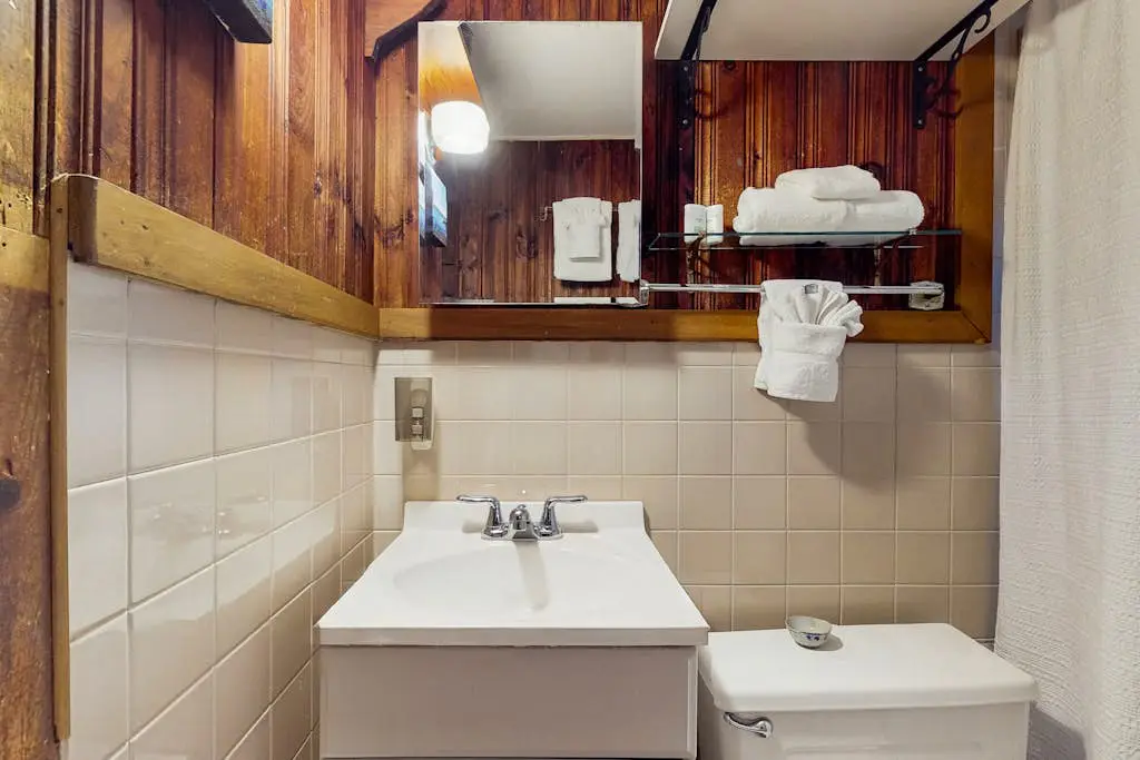 Rustic Rockport Cottage
