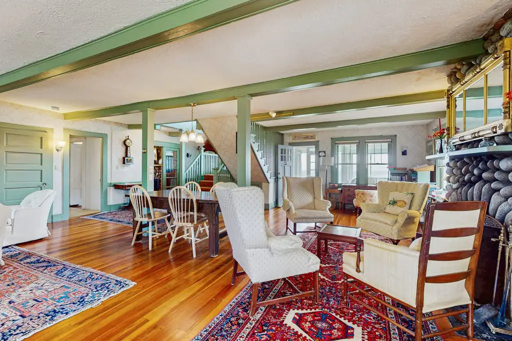 Andrews Point Ocean Home