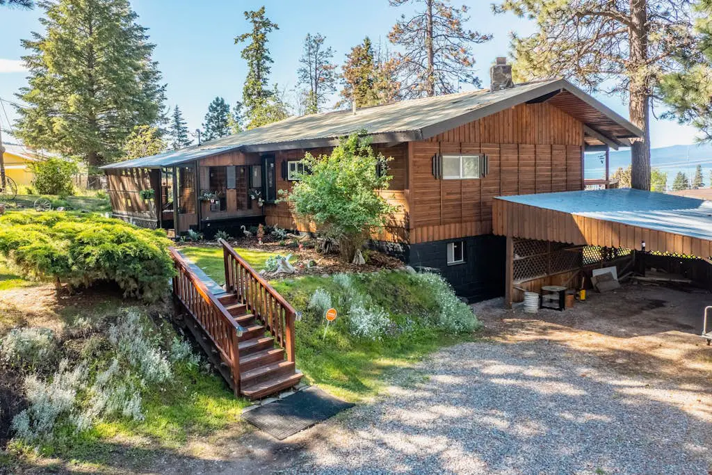 Hilltop Hideaway