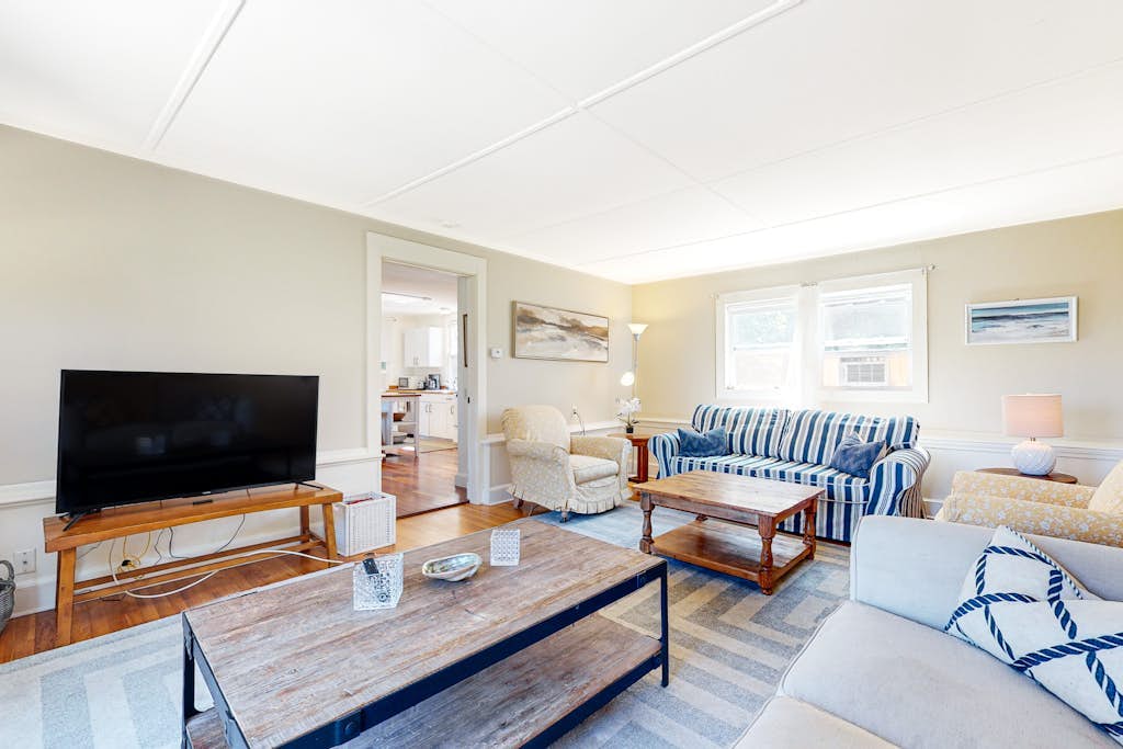 Beach-view home with beach access, deck, grill,  2 kayaks, & AC