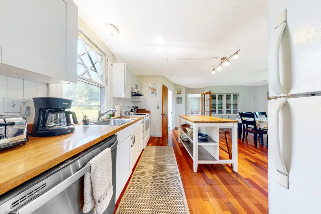 Black Cove Cottage