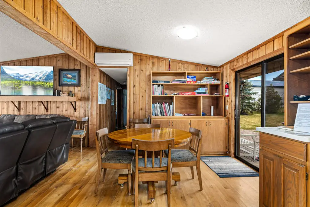 The Meadowlark Cabin