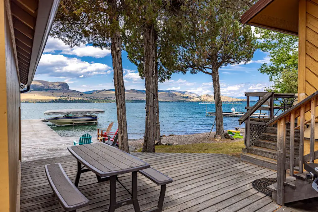 The Meadowlark Cabin