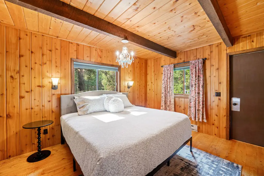 Log Cabin Lookout