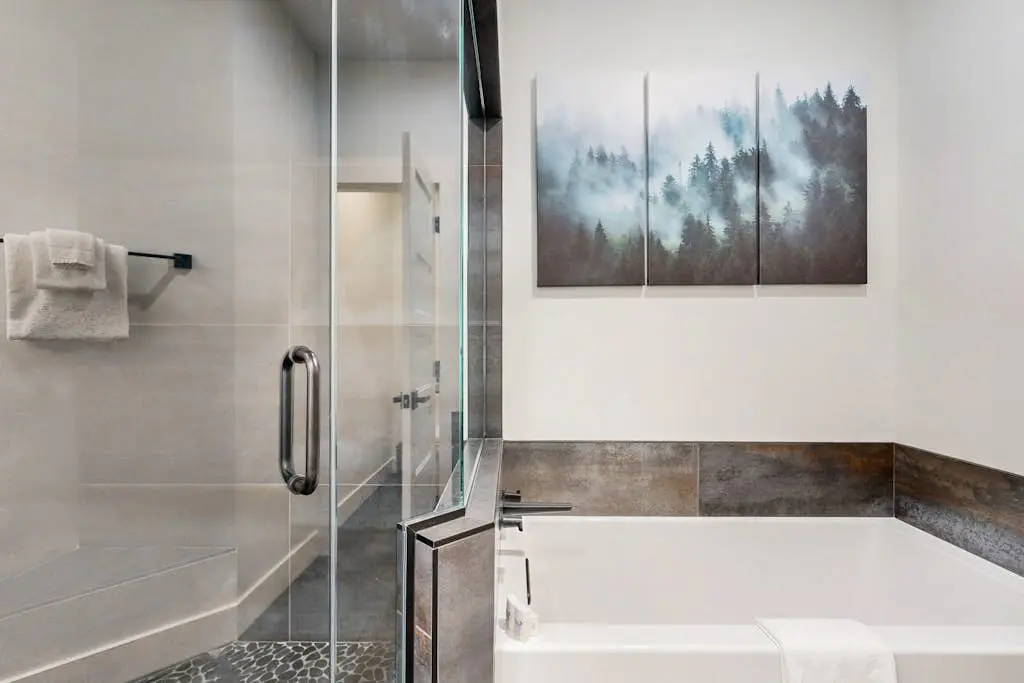 Modern Mountain View Escape