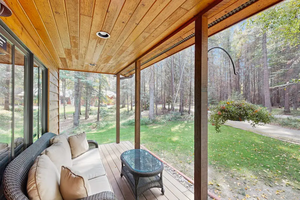 Deer Pine Cabin