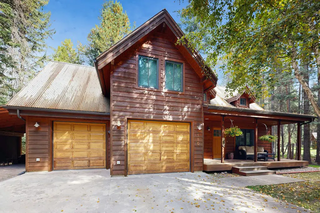 Deer Pine Cabin