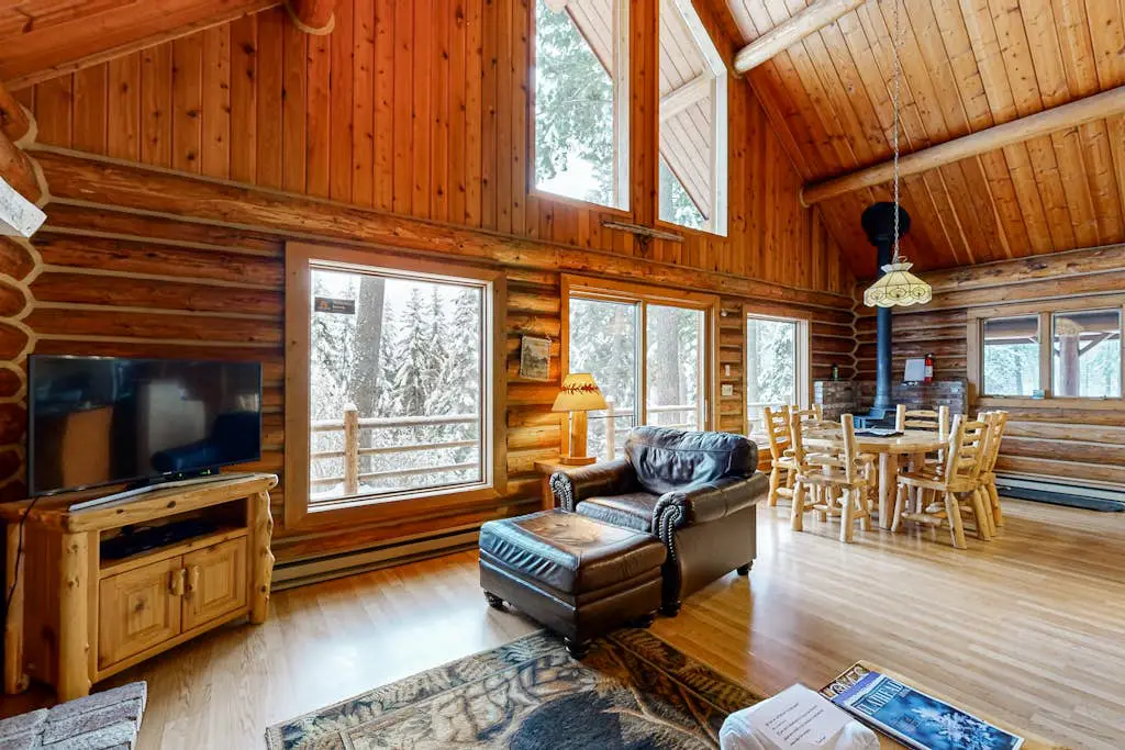 Blacktail Cabin