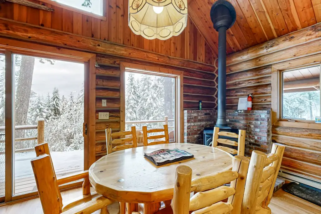 Blacktail Cabin