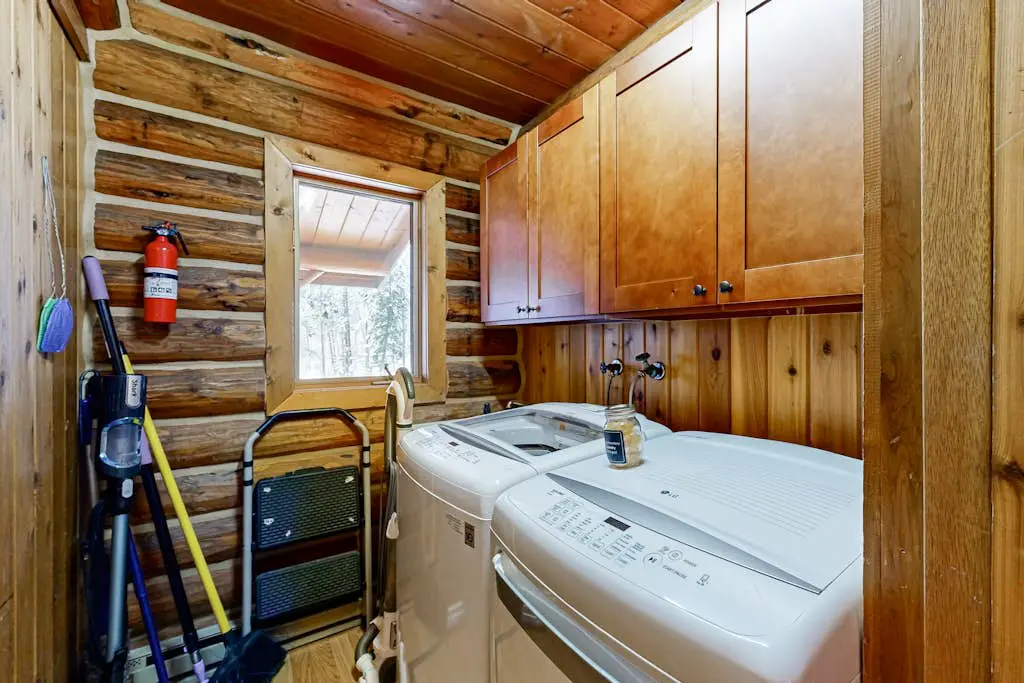 Blacktail Cabin