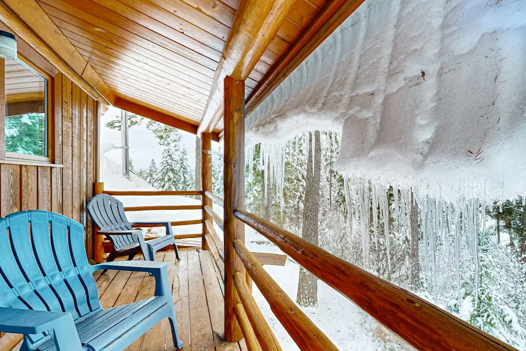 Blacktail Cabin