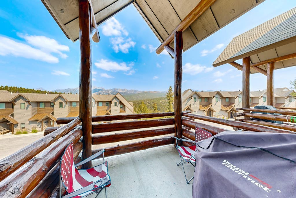 Slopeside townhome with ski-in/ski-out and private hot tub