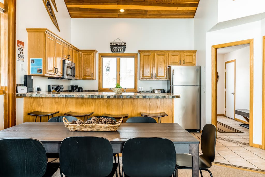 Ski-in/ski-out townhome steps from Bear Back lift w/free WiFi & wood fireplace