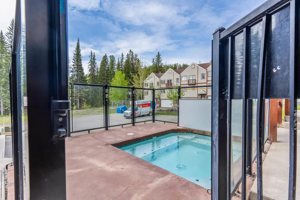 Big Mountain Getaway with Trail/Slope Access