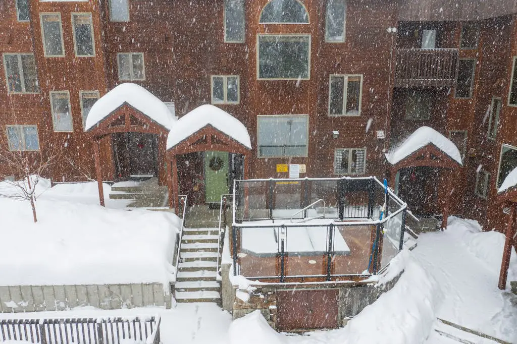 Big Mountain Getaway with Trail/Slope Access