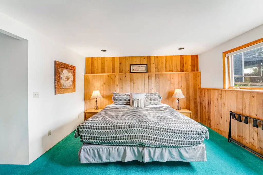 Lazy K on Peaceful Bay - Lake House