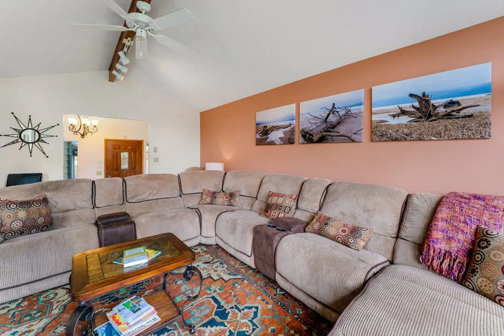 Lazy K on Peaceful Bay - Full Property