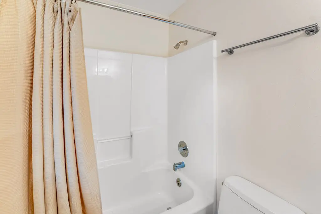 Lazy K on Peaceful Bay - Full Property