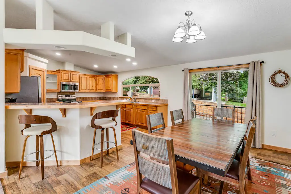 Lazy K on Peaceful Bay - Full Property