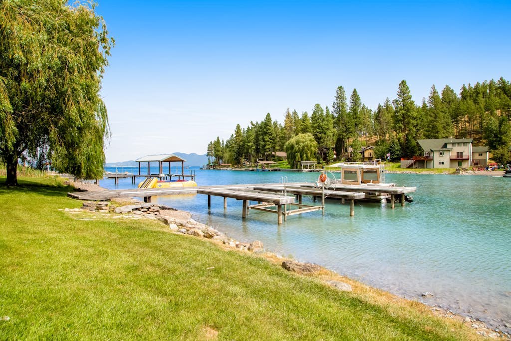 Convenient home with lake and dock access