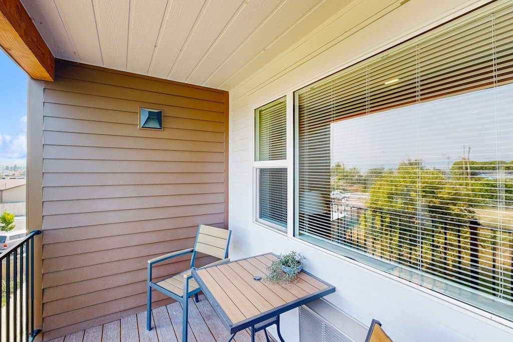 Contemporary Kalispell condo for adventure lovers, pet friendly and WiFi