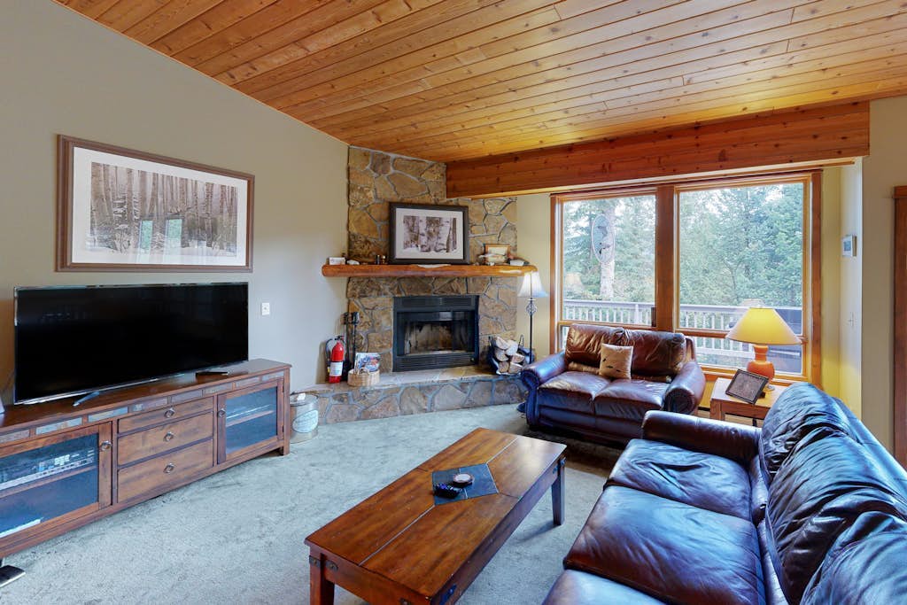 Hidden Village 20 Woodbine