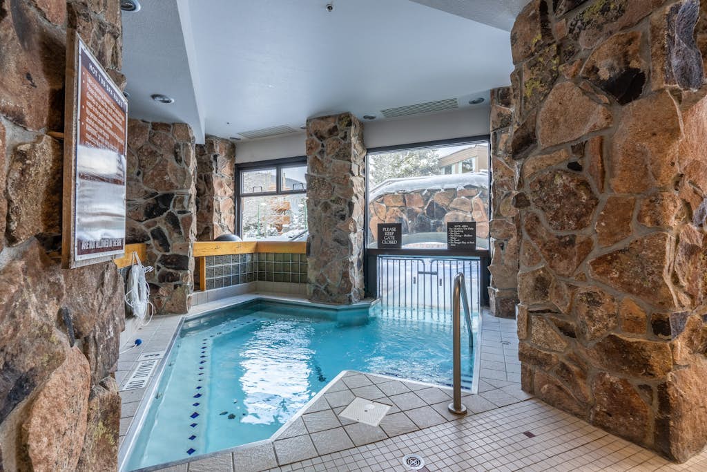 Condo with hot tub & pool - prime ski-in/out location