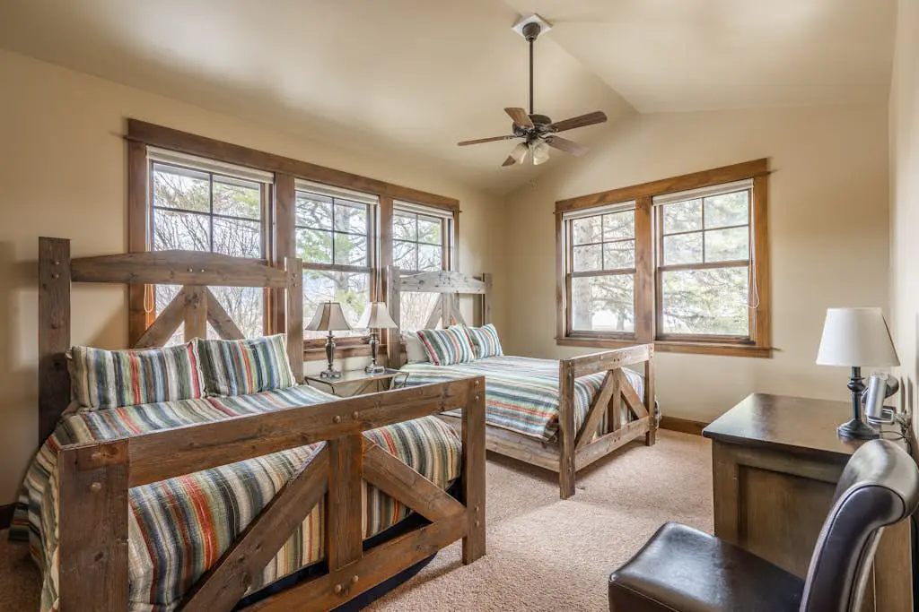 Rainbow Point Sabo Cabin