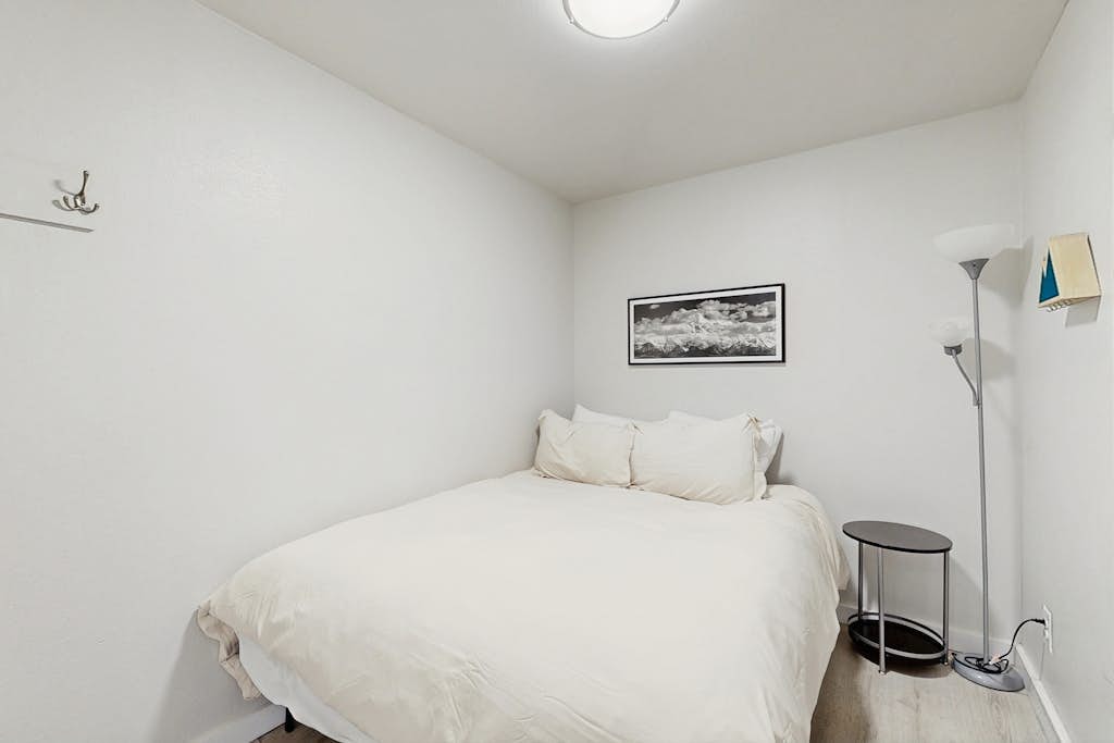 Modern Condo 0.3 Miles from Big Sky Resort – Walk to Lifts, Dining & More!