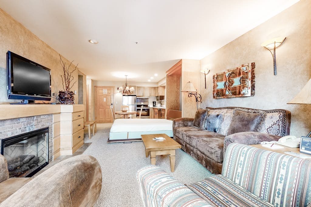 Ski-in/out condo with mountain views, hot tub & heated pool