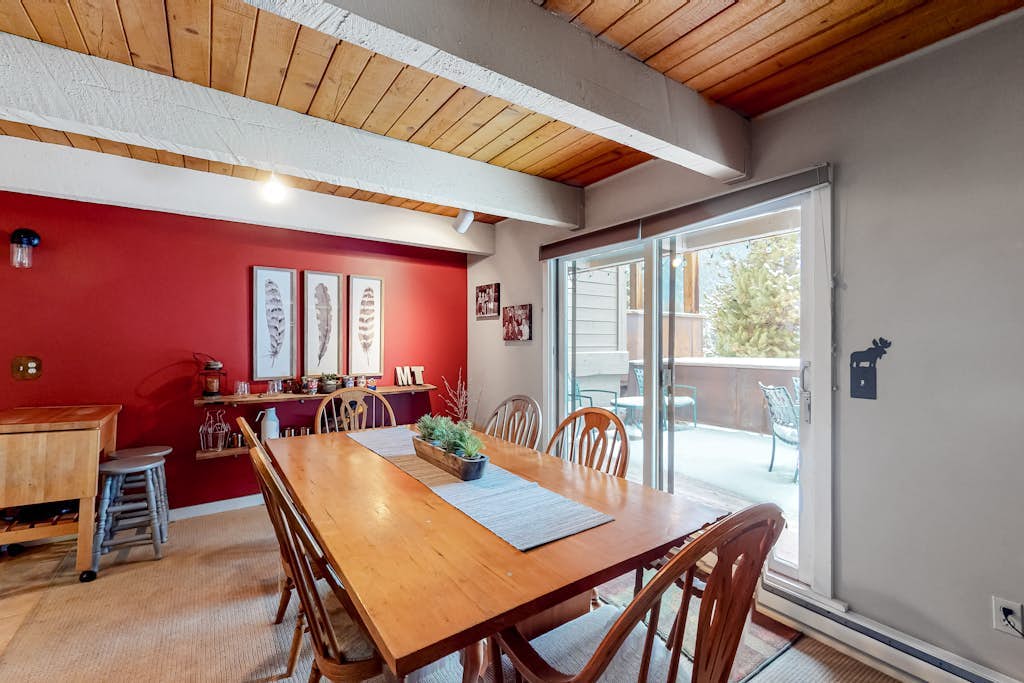Mountain-view condo with hot tub & pool access - walk to Town Center