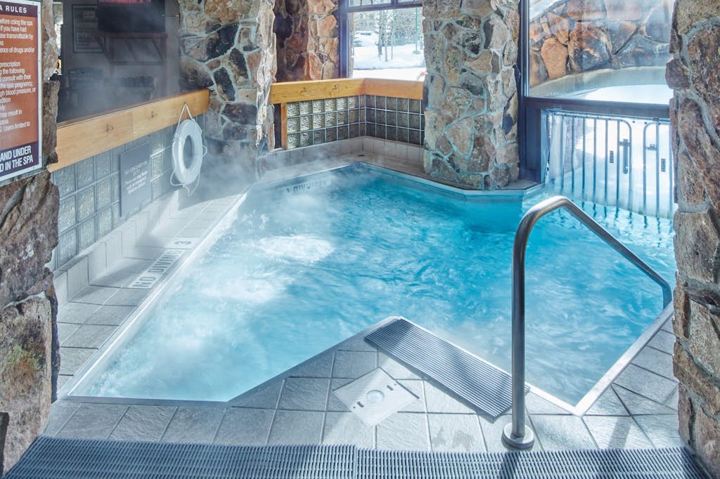 Ski-in/ski-out condo at the base of Big Sky with views, pool, hot tub & gym