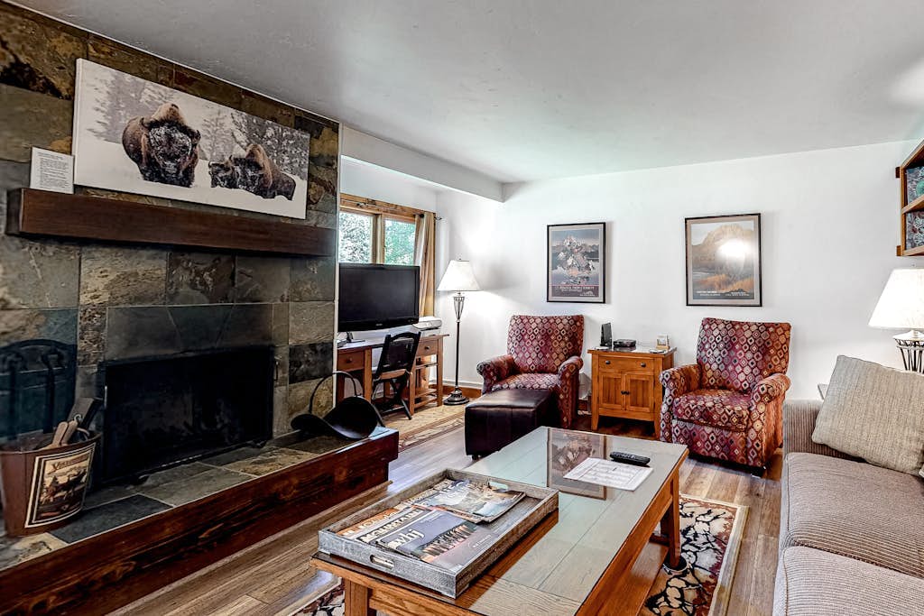 Beautiful condo near hikes, restaurants & Jackson Hole Mountain Resort