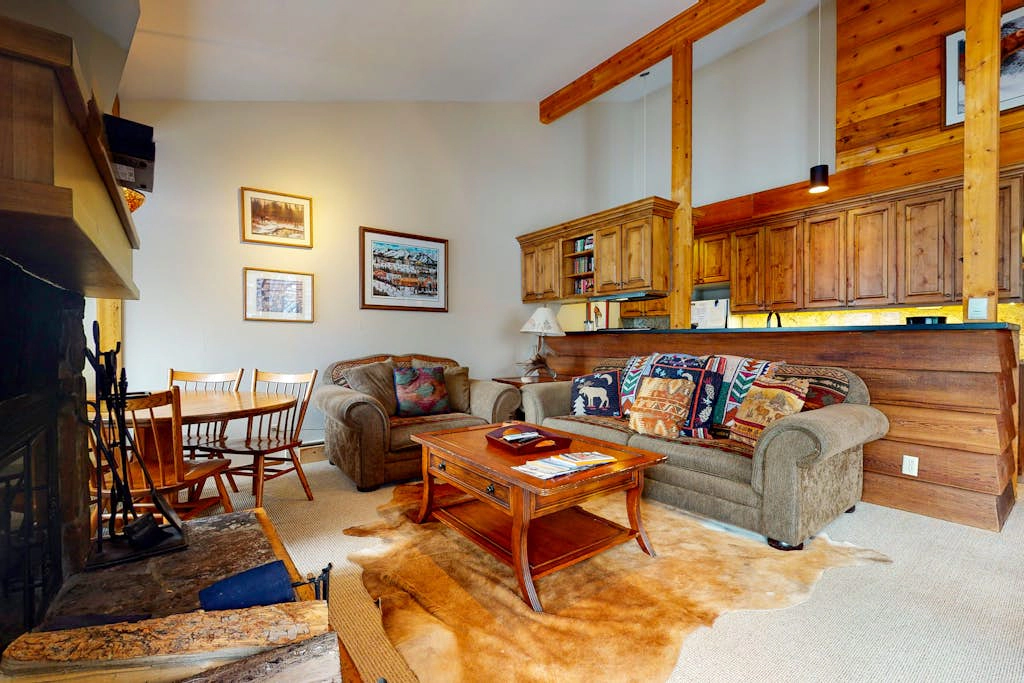 621 Tamarack